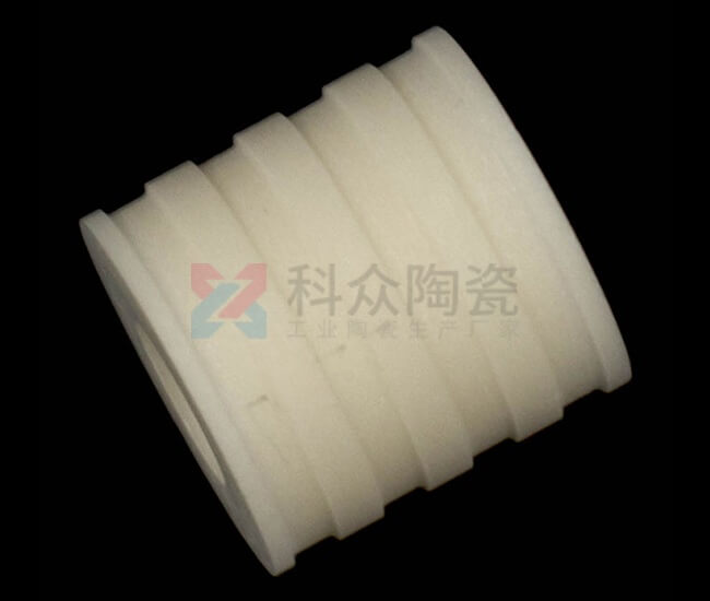 氧化鋁陶瓷件的特點(diǎn)有哪些呢?(圖)