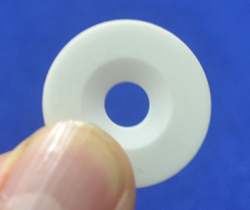 氧化鋯陶瓷片該如何正確加工防止其破裂?