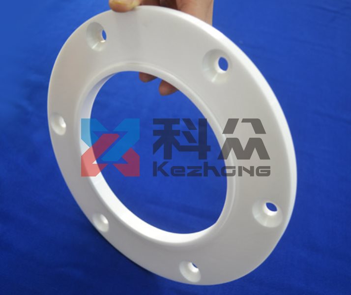 氧化鋯陶瓷粒徑大小與其韌性有什么關(guān)系？