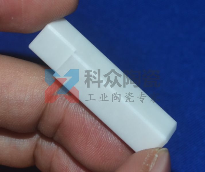 氧化鋯陶瓷在工業上會逐漸取代氧化鋁陶瓷嗎？